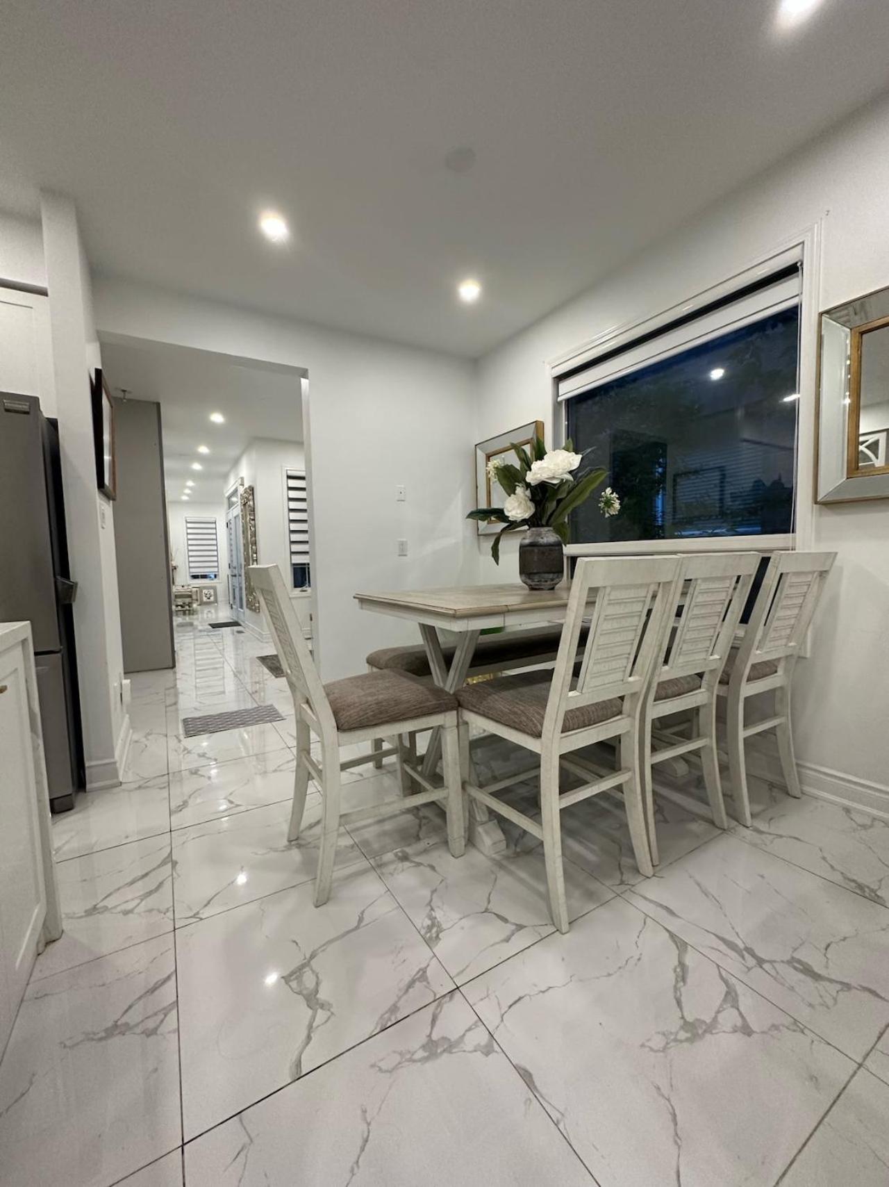Luxury Home In Toronto Mississauga Exterior photo